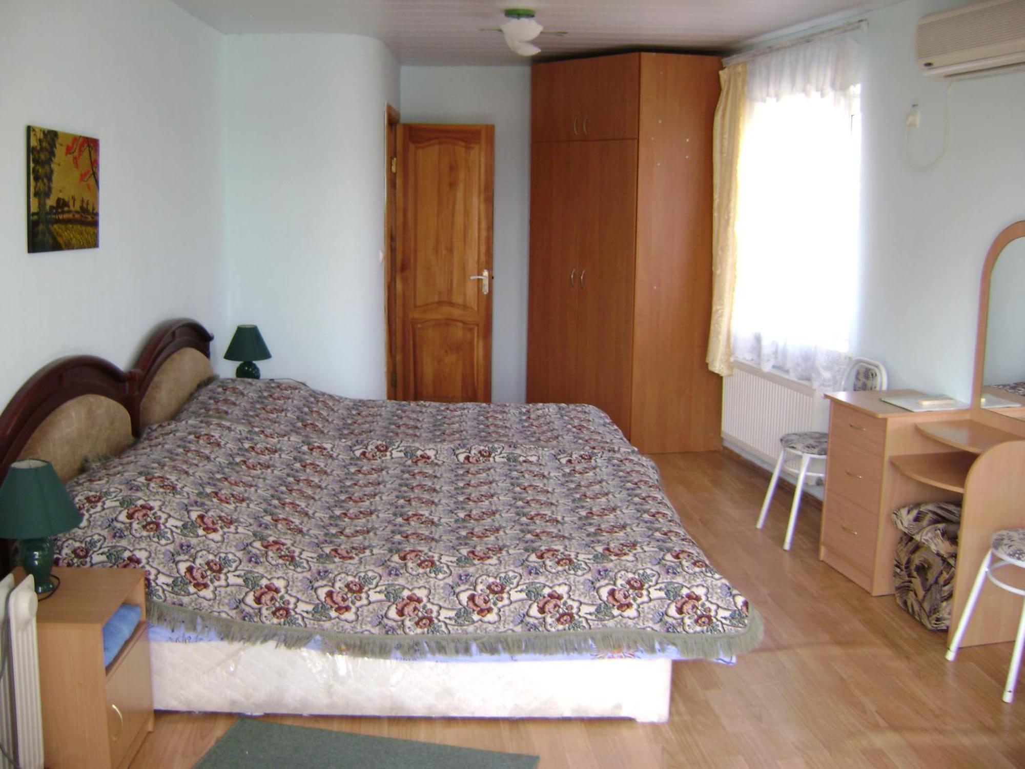 Nautilus Hotel Odessa Buitenkant foto
