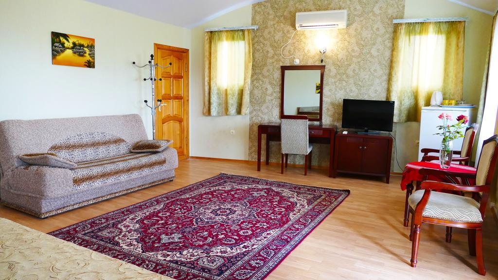 Nautilus Hotel Odessa Buitenkant foto